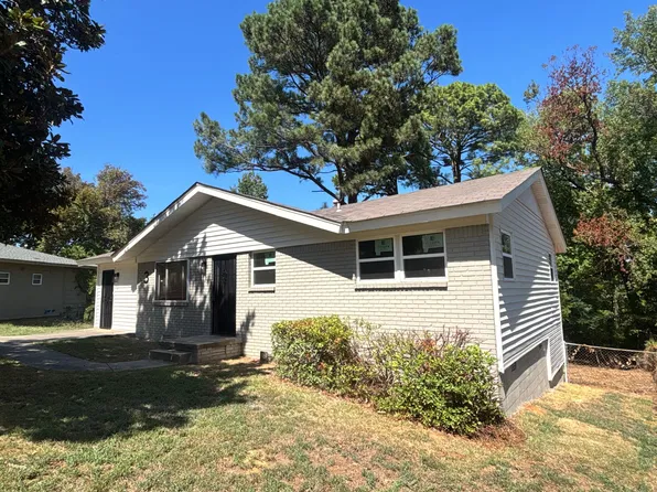 3 Cambridge Cir, Little Rock, AR 72209