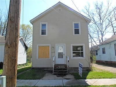 1st image of 117 Parkway St