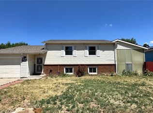 1740 Bahama St, Aurora, CO 80011