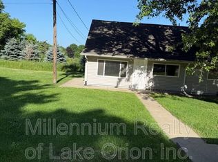 1131 Pratt Rd APT 1, Metamora, MI 48455