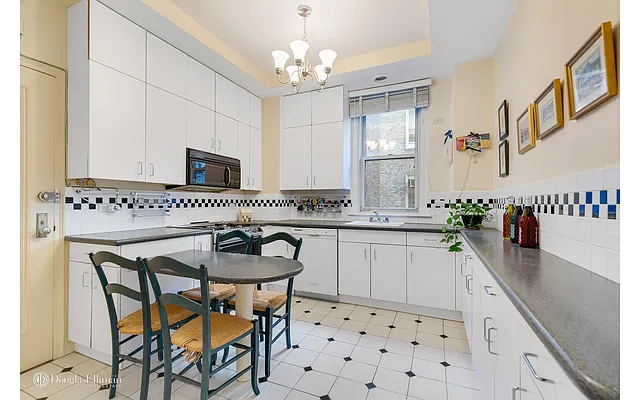 Sold by Douglas Elliman | media 17