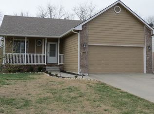 821 S Sunset Cir, Andover, KS 67002