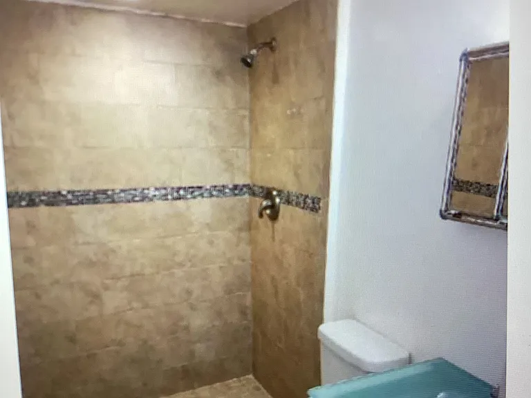 8724 SW 103rd Ave — Photo 5