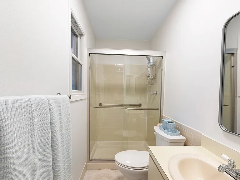 50 Hubbard Ln #62 — Photo 11