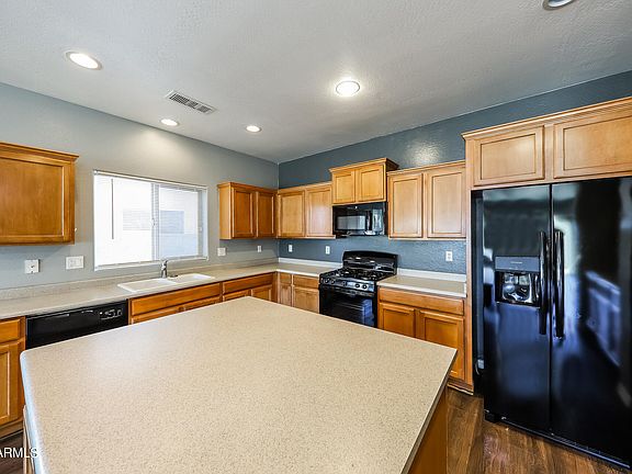 4th image of 3687 N 301ST Drive