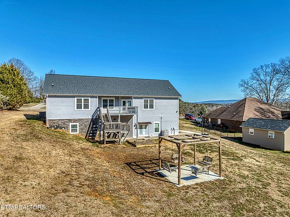 4th image of 1322 Houston Springs Rd