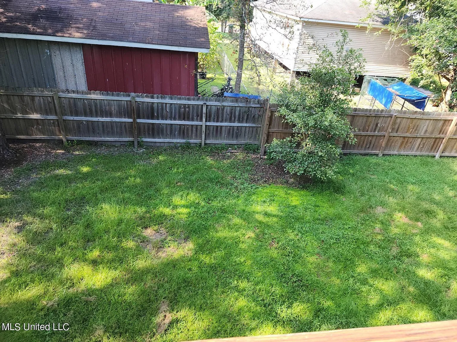 3 bed, 2.0 bath, 1228 sqft, $1,450 — Photo 2
