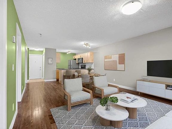 4th image of 125 W 23rd Ave SW #2