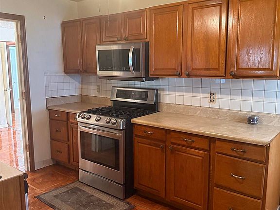 5th image of 3602 N 9th Ave