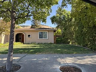 536 Curie Dr — Photo 2