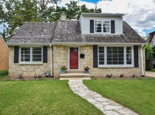 168 N 90th St, Milwaukee, WI 53226