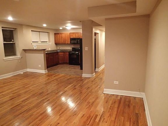 2nd image of 4938 S King Dr #Garden