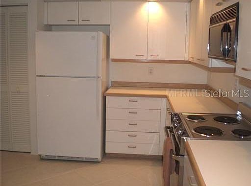 3rd image of 761 Benjamin Franklin Dr #6