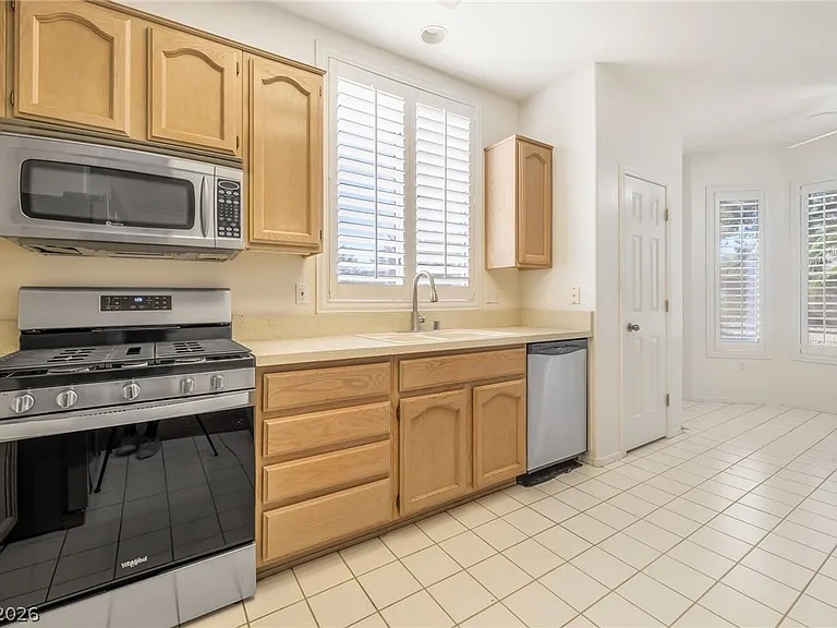 499 Elm Hollow Ct — Photo 15