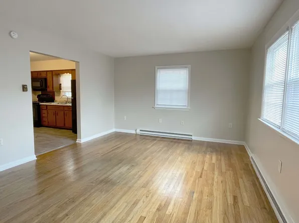 414 Market Street, 414 S Market St APT 2, Mechanicsburg, PA 17055