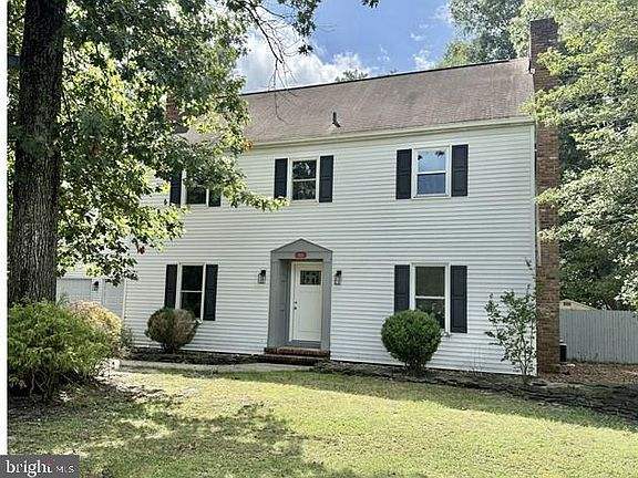 2nd image of 715 Glenside Rd