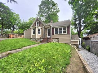 2 Grove St, Methuen, MA 01844