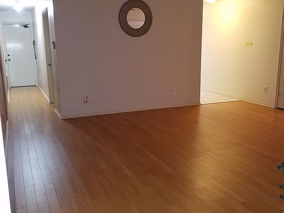4th image of 6003 Avery Island Ave