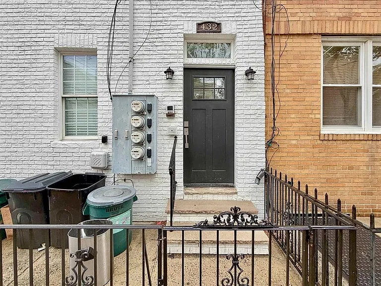 432 2nd St #1 — Photo 9
