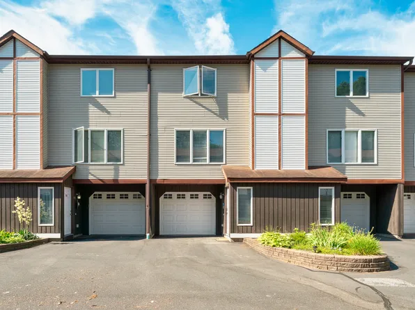 97 Dallas Avenue APT B5, Plainville, CT 06062