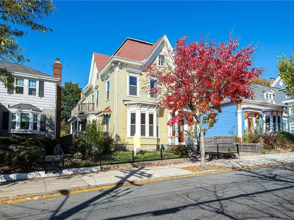 72 Doyle Ave, Providence, RI 02906