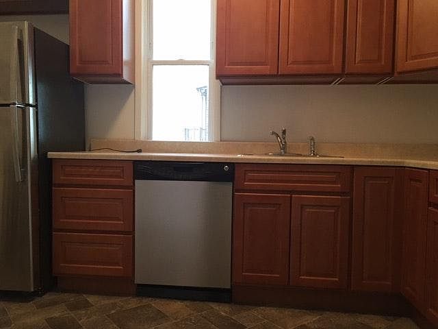 2nd image of 1821 Amethyst St #1