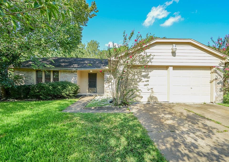 1st image of 16427 Hibiscus Ln