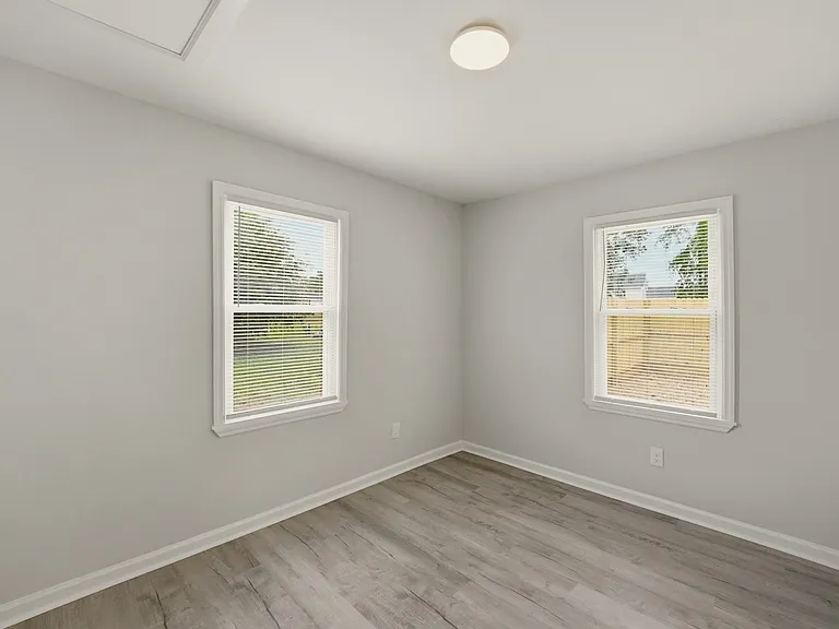 2609 Linda Ave — Photo 16