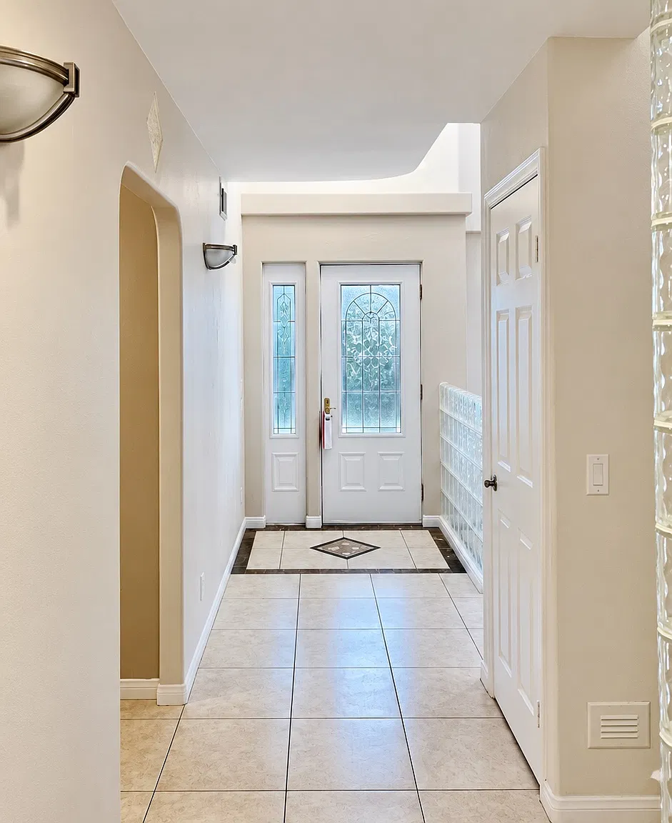 1248 Girard Ct — Photo 4