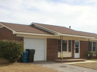 218 Lovington Dr, Fayetteville, NC 28303