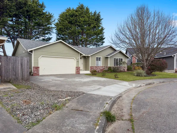 1685 Noble Ct, McKinleyville, CA 95519