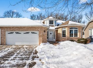 4119 Thornhill Ln, Vadnais Heights, MN 55127
