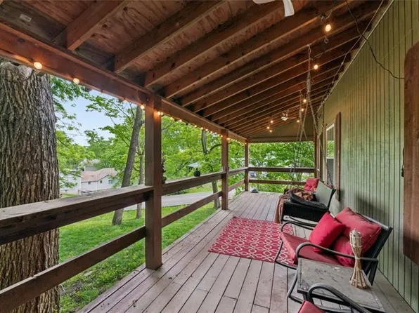 95 M St, Lake Lotawana, MO 64086