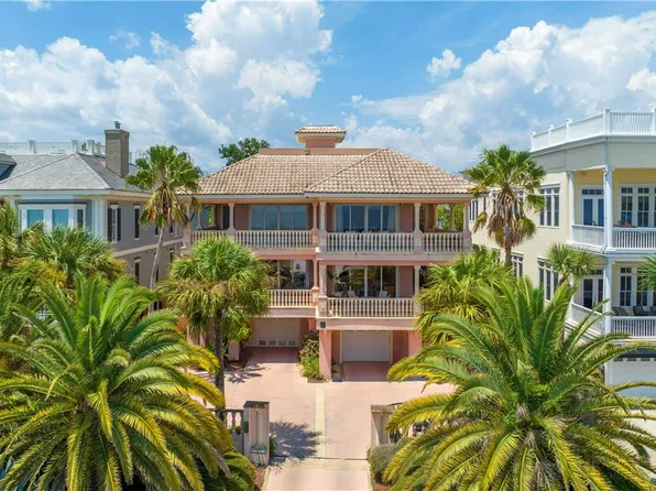 907 Beachview Dr, Saint Simons Island, GA 31522