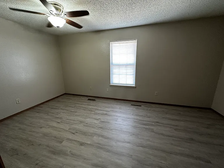Clifton Height Apartments — Photo 48