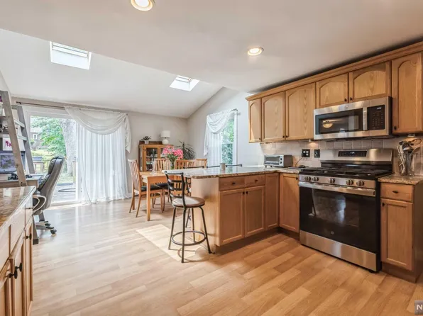 67 Revere Dr, Dumont, NJ 07628