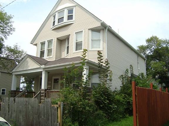 2nd image of 10717 Churchill Ave