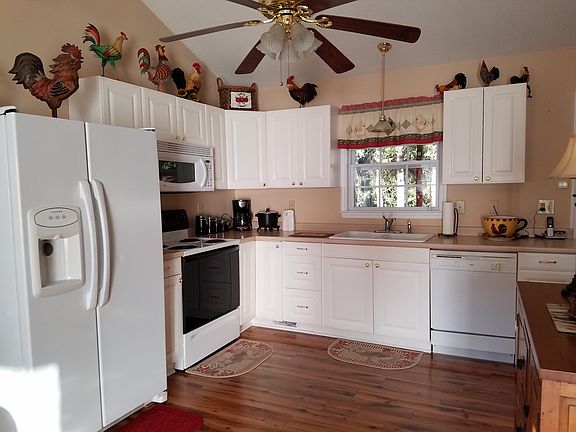 3rd image of 192 Worthington Springs Dr