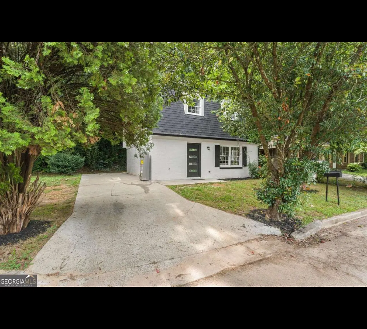 4 bed, 1296 sqft, $2,200 — Photo 3