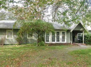 87 Gold St, Belchertown, MA 01007