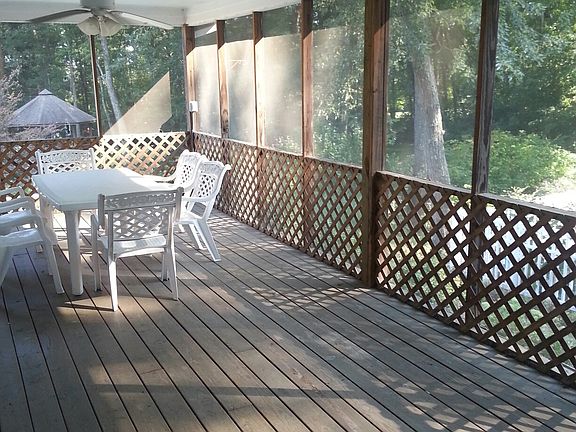 5th image of 185 Victoria Pl