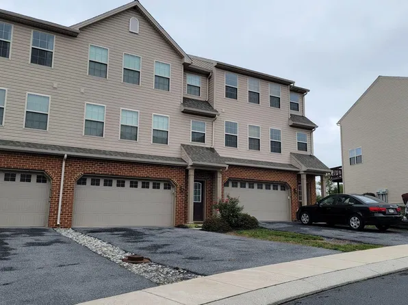6414 Creekbend Dr, Mechanicsburg, PA 17050