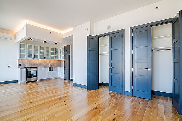 1st image of 10 Montieth St APT 174