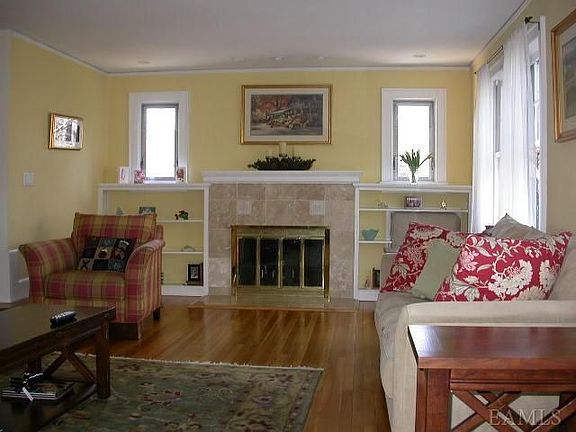 2nd image of 30 Midchester Ave