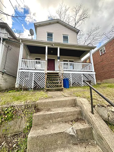 1528 Dagmar Ave Photo 1