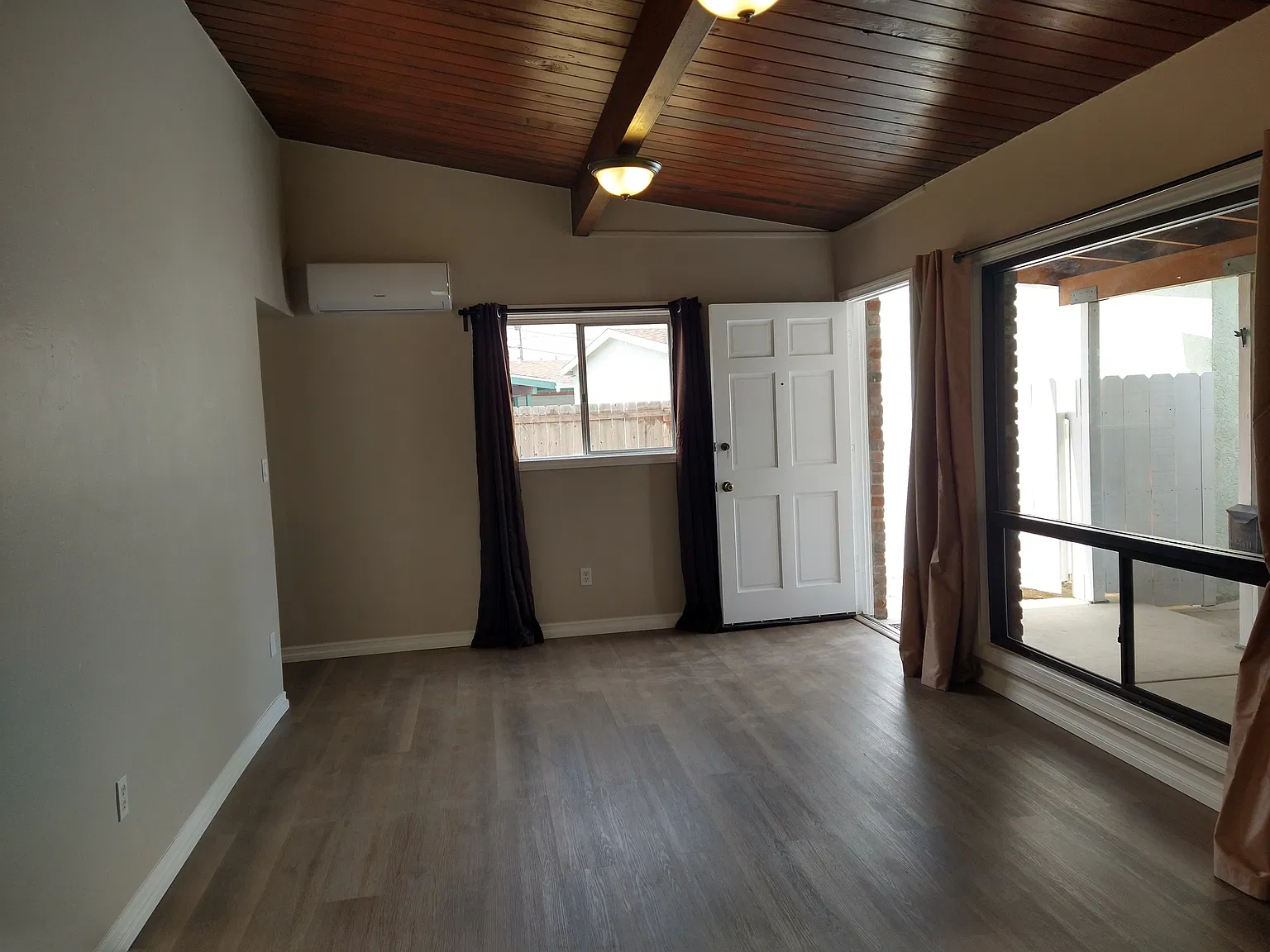 2 bed, 750 sqft, $2,750 — Photo 4