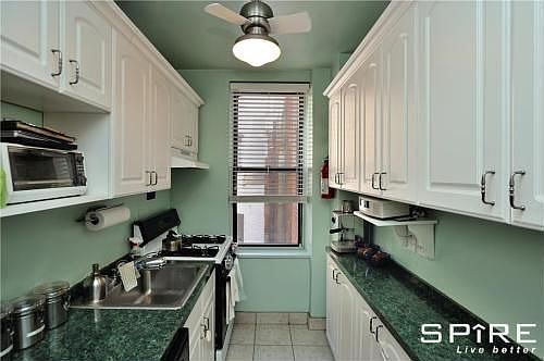 4th image of 210 W 103rd St APT 4C