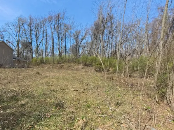 2603 Emerson Forest Pkwy, South Bend, IN 46614