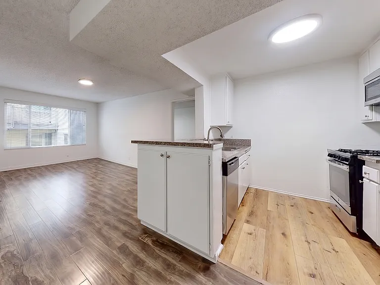 5050 Klump Ave — Photo 6