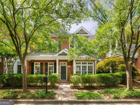 8720 Parker Pl, Roswell, GA 30076